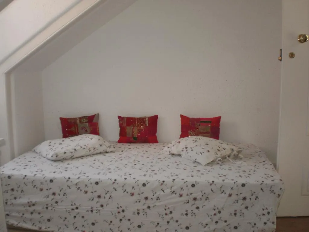 Go Hostel Лиссабон Португалия