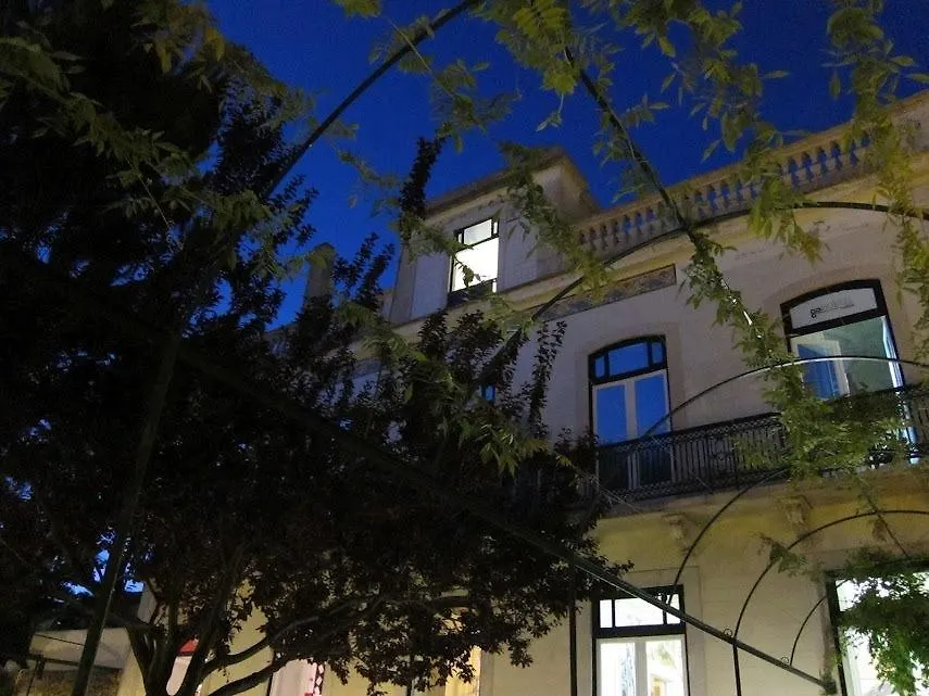 Go Hostel Лиссабон 3*,